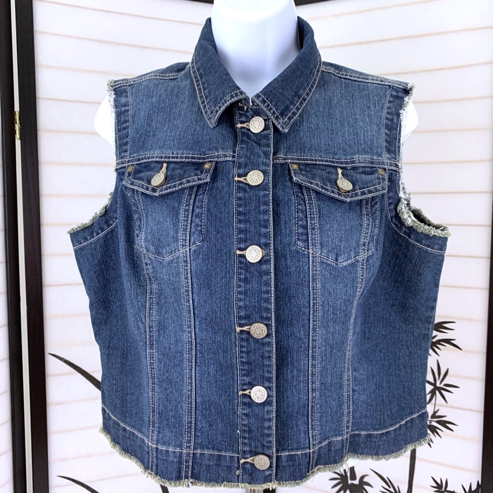 Baccini Cropped Denim Vest Sz L Jean Medium Wash